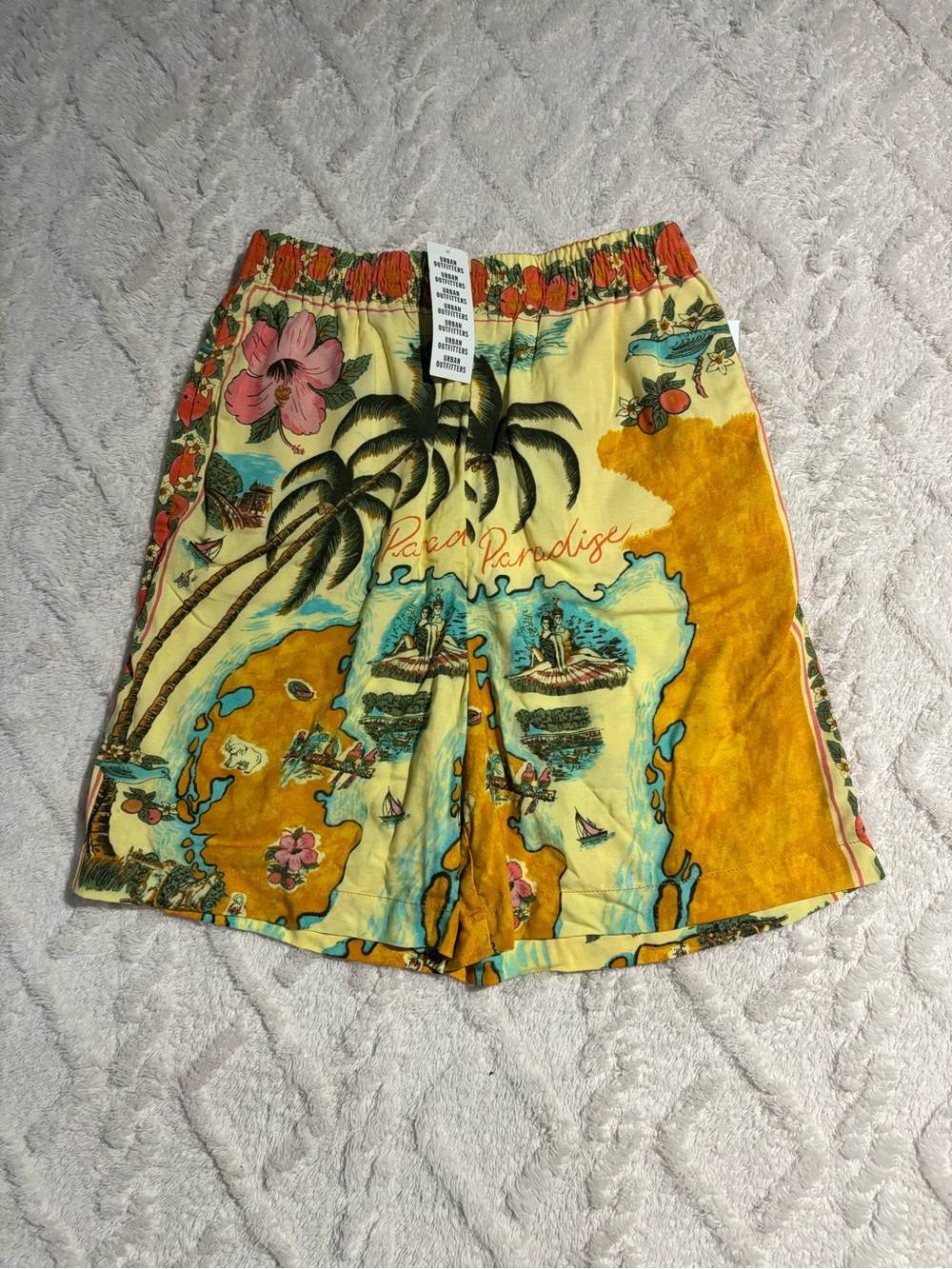 NWT URBAN OUTFITTERS SHORTS MEDIUM